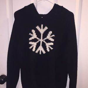 Gap 100% lambs wool snowflake sweater with hood.